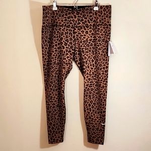 Nike One Dri-fit High Rise Tight Fit Full length cheetah print leggings NWT
